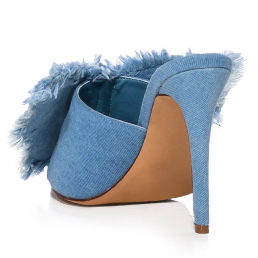 NIB AZALEA WANG ALAYA EMBELLISHED BUTTERFLY STILETTO IN WASHED DENIM SIZE 6 - Picture 5 of 17